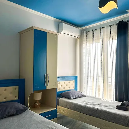 Blue Horizon 505 * Durrës